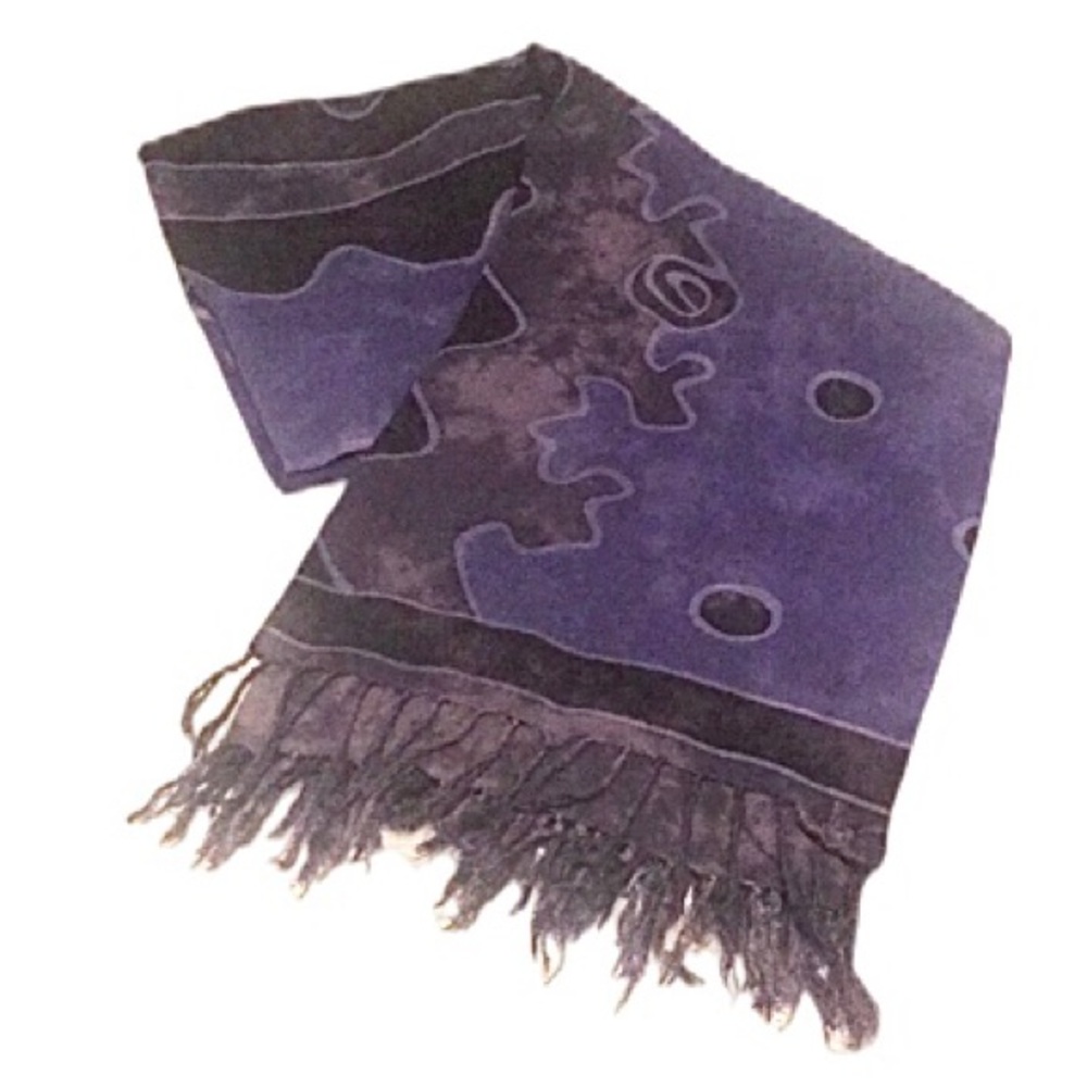 Fringed large scarf / swimsuit wrap